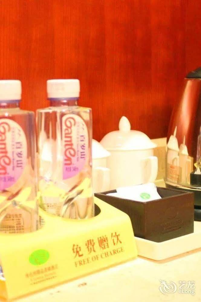 ウィーン ホテル深セン レイル ステーション  深セン市 エクステリア 写真